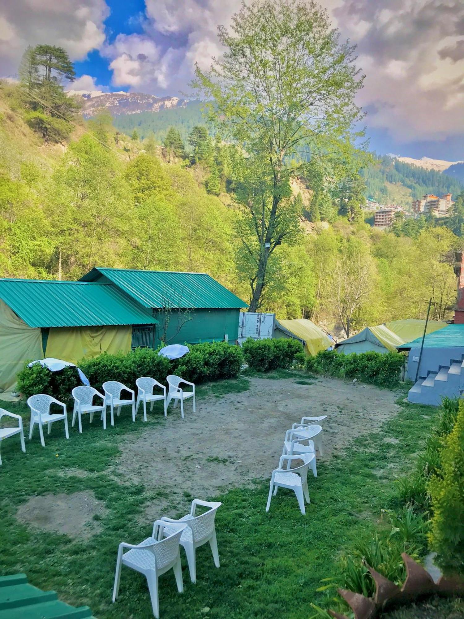 The Avenue Hotel , Manali A River Side Hotel Esterno foto
